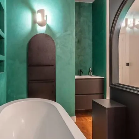 Apartment Luxurious Saint Honore Paris